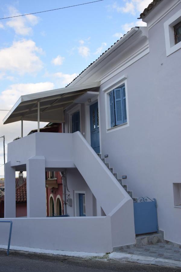 Laundry House Apartment Sinarades Bagian luar foto