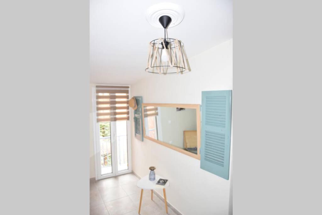 Laundry House Apartment Sinarades Bagian luar foto